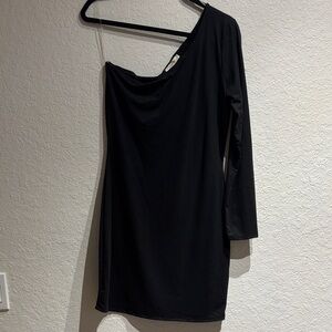 Entro Black Long Sleeve Dress